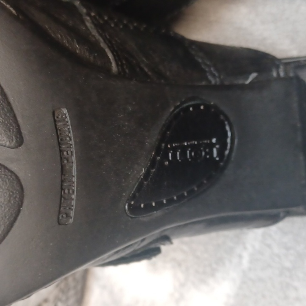born. Women's Black Heeled Mules Size 6 - Picture 11 of 14